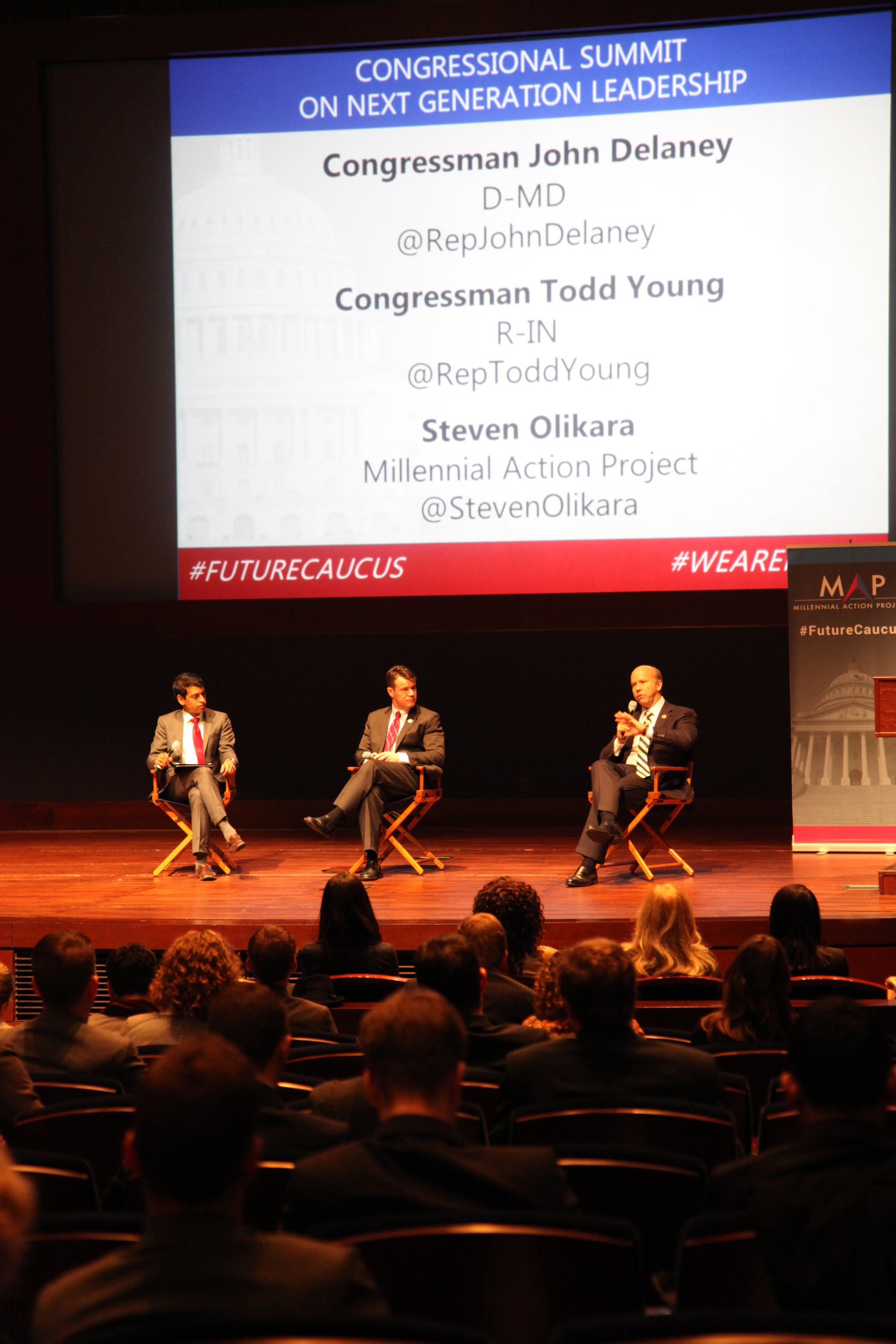 Reps. Young and Delaney at the 2014 Congressional Summit on Next Generation Leadership.